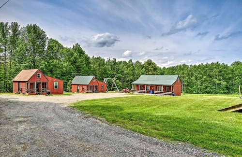 Solon Cabin | Charming 3-bedroom cabin in serene Solon with free fiber WiFi
