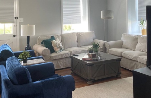 Boonsboro House | Charming 3 Bedroom Country Home - Perfect for a Relaxing Getaway!