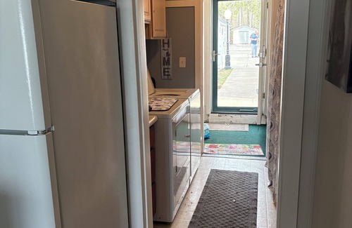 Lake City Cottage | Charming 3 bedroom cottage on Lake Missaukee in beautiful Lake City with WiFi