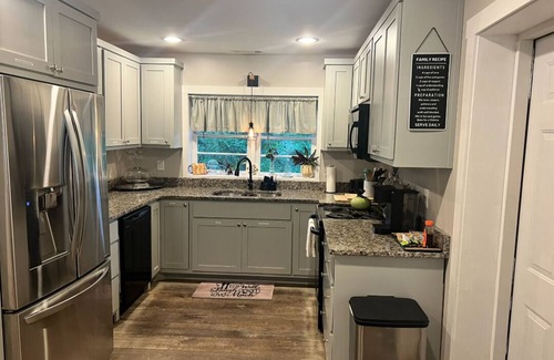 Morganton Cottage | Charming 3-bedroom cottage in beautiful Morganton, GA