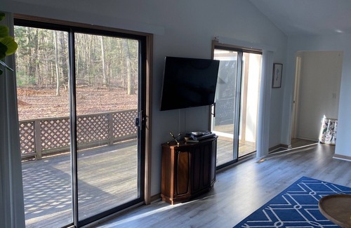 Saugatuck Cottage | Charming 3-bedroom cottage with AC in marvelous Saugatuck close to trails