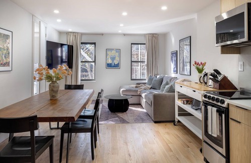 Williamsburg House | Charming 3-bedroom condo-hotel with AC and WiFi in fantastic Brooklyn