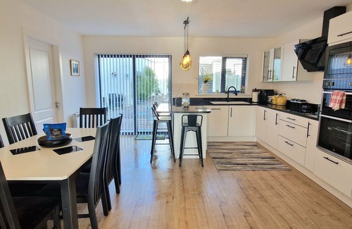 Dingle Cottage | Charming 3-bedroom Cottage in beautiful Dingle