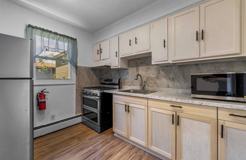 Hackensack House | Charming 3-bedroom house Near