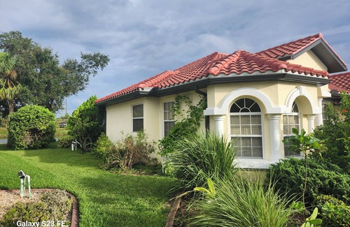 Bobcat Trail House | Charming 3-bedroom house with pool and WiFi in North Port in amazing community