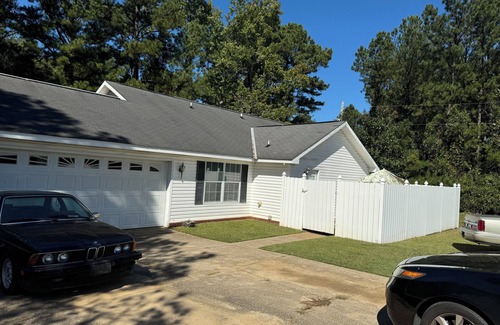 Woodland Hills House | Charming 3-bedroom house with WiFi, AC in delightful Tuscaloosa close to campus