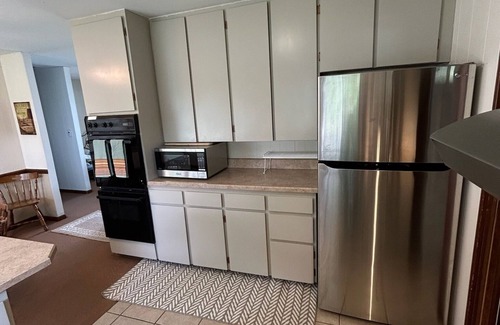 Coldwater Cottage | Charming 3-bedroom home on Coldwater Lake