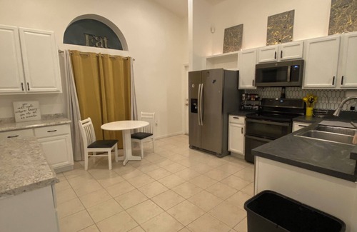 Westbury House | Charming 3-bedroom house with private pool in Davenport, 11 miles from Disney!