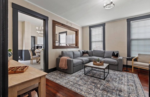 Frankfort House | Charming 3-bedroom house downtown Frankfort/king beds