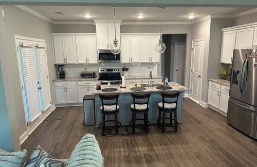 Grovetown House | Charming 3 bedroom house with AC/WiFi in Grovetown. 9.9 miles from the Master's