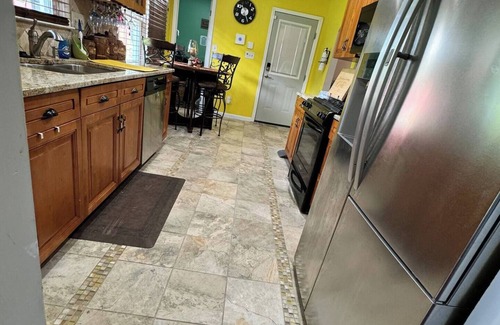 Jonesboro House | Charming 3-bedroom house with AC, fitness room in awesome Jonesboro