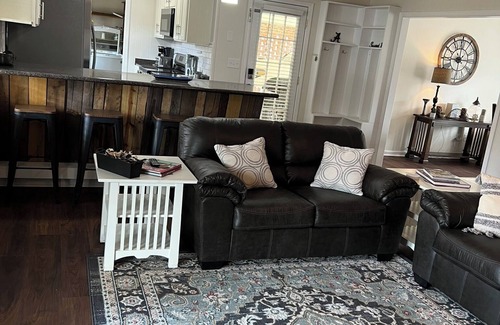 Northport House | Charming 3-bedroom house in delightful Northport with AC, WiFi