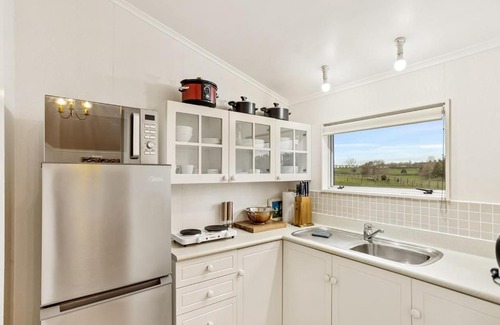 Karaka House | Charming 3 Bedroom Home in Tranquil Rural Karaka