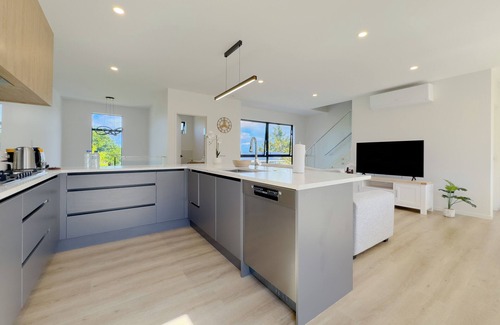 Forrest Hill House | Charming 3-Bedroom House on the North Shore