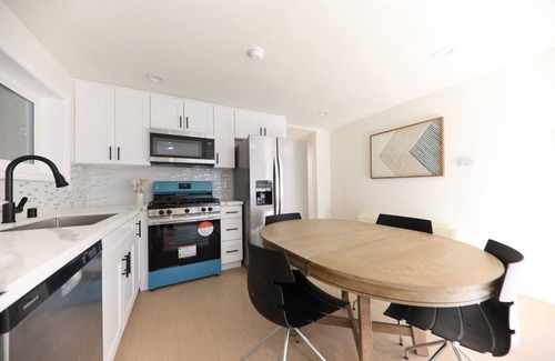 Altadena House | Charming 3-bedroom house with huge backyard in Pasadena