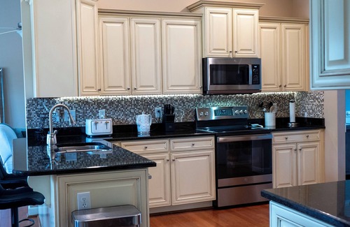 Anderson House | Charming 3-bedroom house with AC and WiFi in Anderson Golf/Wedding Venue Nearby
