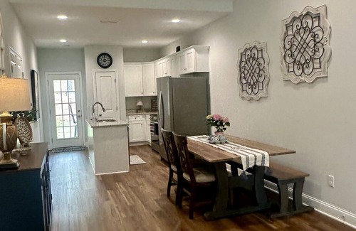 LaGrange House | Charming 3-bedroom house in LaGrange, Close to Downtown and College
