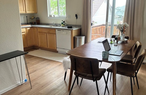 Longmont House | Charming 3-bedroom house in great area of Longmont. 15 min to Boulder.