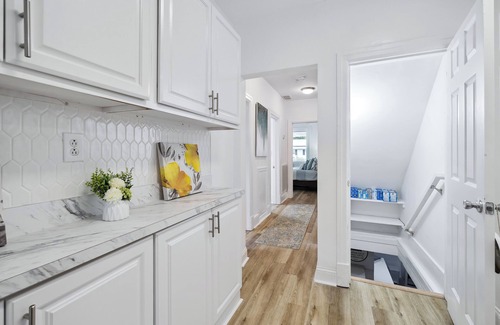Mosby House | Charming 3-bedroom house in amazing Richmond with AC, WiFi!