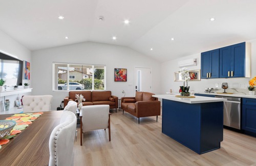 South San Gabriel House | Charming 3-bedroom house in soothing Rosemead with WiFi, AC
