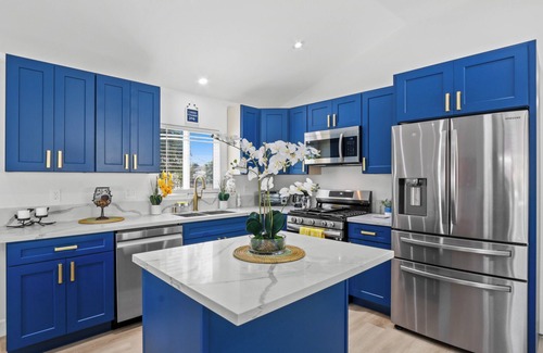 South San Gabriel House | Charming 3-bedroom house in soothing Rosemead with WiFi, AC