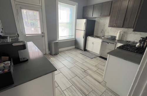 St. Louis House | Charming 3-bedroom house with WiFi, AC in enchanting St. Louis