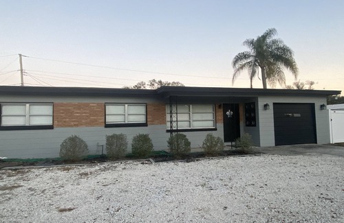 Limona Improvement House | Charming 3-bedroom house centrally located in Brandon, FL