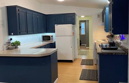 Plummer House | Charming 3-bedroom house with WiFi in Plummer