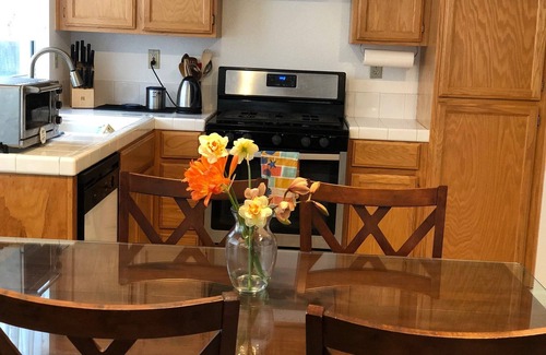 Vallejo House | Charming 3-bedroom house in tranquil Vallejo with WiFi, AC