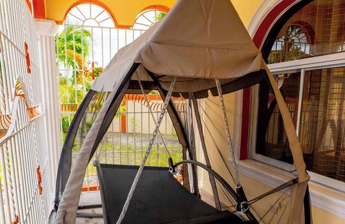 Higuey House | Charming 3-bedroom house with wifi and AC in Higuey, have a local experience!