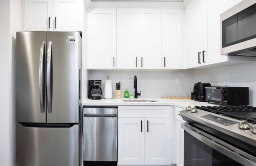 Clark House | Charming 3-bedroom house in Clark with AC and WiFi and washing and Dryer.