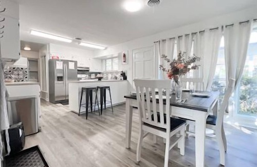 Conway House | Charming 3-bedroom house with AC and WiFi in nice Conway