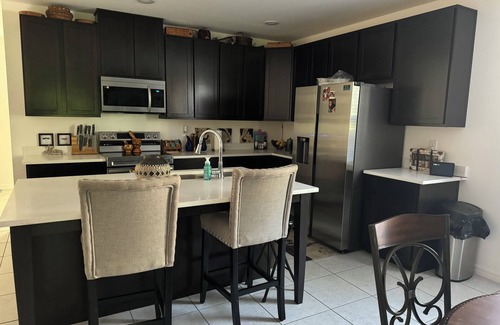 West De Land House | Charming 3-bedroom house with WiFi, AC in peaceful DeLand