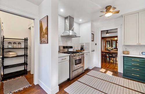 Tower District House | Charming 3-bedroom house with WiFi, AC in fantastic Fresno
