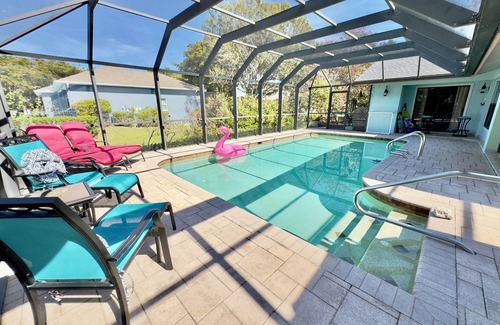 Palm River Estates House | Charming 3-bedroom house with WiFi, AC in superb Naples