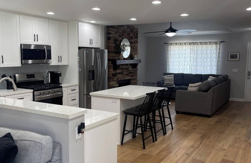 Carmel Mountain Ranch House | Charming 3-bedroom house in enchanting Poway with WiFi, AC, Hot tub