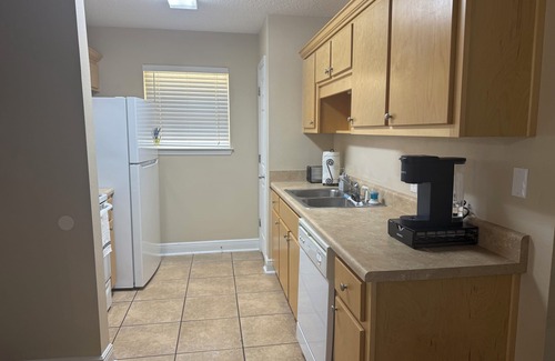 Florida Panhandle House | Charming 3-bedroom house with WiFi and AC in superb Pace