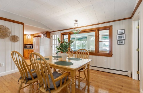 Mashpee House | Charming 3-bedroom lake house in wonderful Mashpee