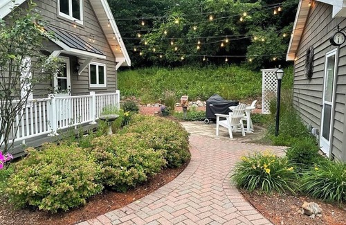 Pine River House | Charming 3-bedroom lake house in lovely Saxeville, WI with WiFi, AC