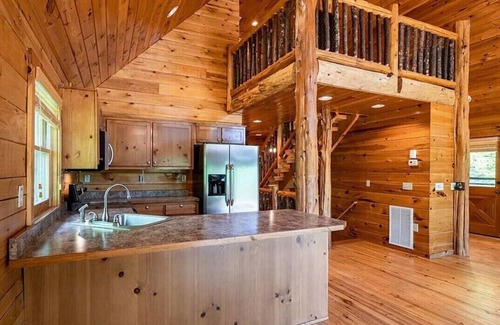 Topton Cabin | Charming 3-Bedroom Mountain Cabin in Topton – Your Perfect Getaway!