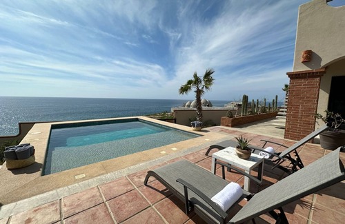 El Pescadero Villa | Charming 3-bedroom villa with AC, incredible ocean views.n