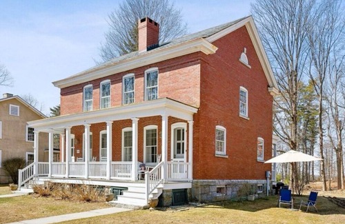 Portland House | Charming 3-bedroom townhome on Great Diamond Island in Portland, ME