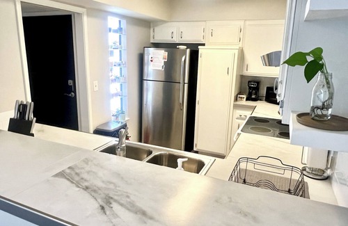Bakersfield House | Charming 3-bedroom townhome