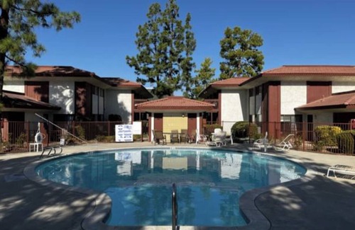 Bakersfield House | Charming 3-bedroom townhome