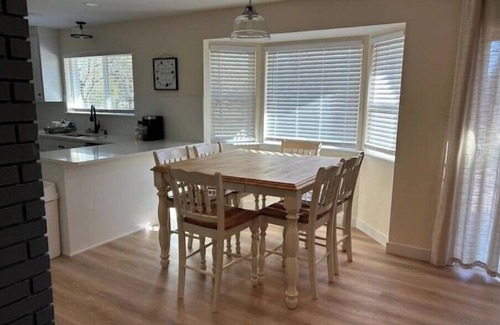 Bentonville House | Charming 3-bedroom house with AC and WiFi in Bentonville