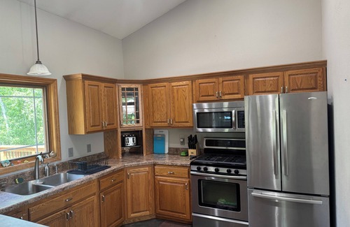 Breezy Point House | Charming 3-bedroom house tucked right in the heart of Breezy Point