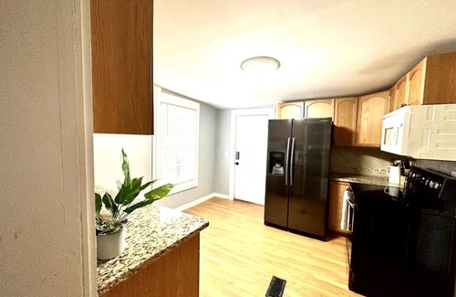 Johnson City House | Charming 3-bedroom bungalow in historic downtown district