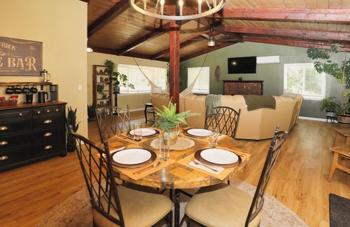 Kelseyville House | Charming 3-bedroom country farm house in lovely Kelseyville with Wifi