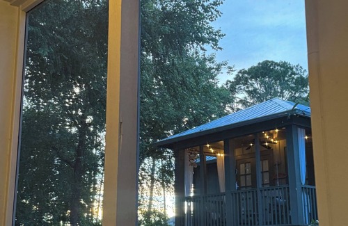 Orange Beach Cottage | Charming 3-bedroom cottage in Orange Beach with WiFi, pools, & dock