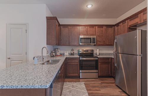San Antonio House | Charming 3-bedroom townhome in San Antonio with WiFi and AC